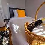 Under The Sunlight Apartment