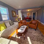 Under The Sunlight Apartment