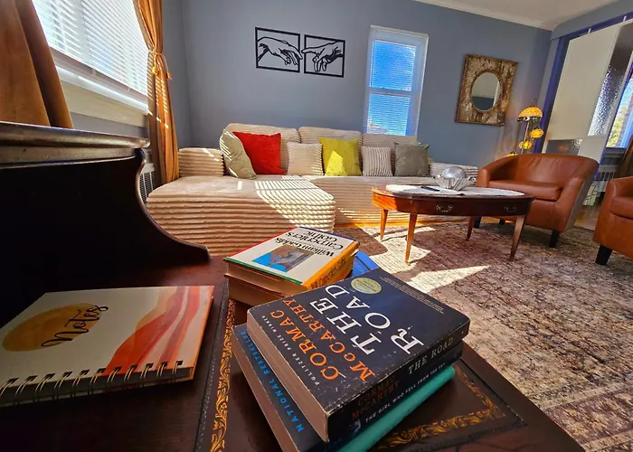 Under The Sunlight Apartment