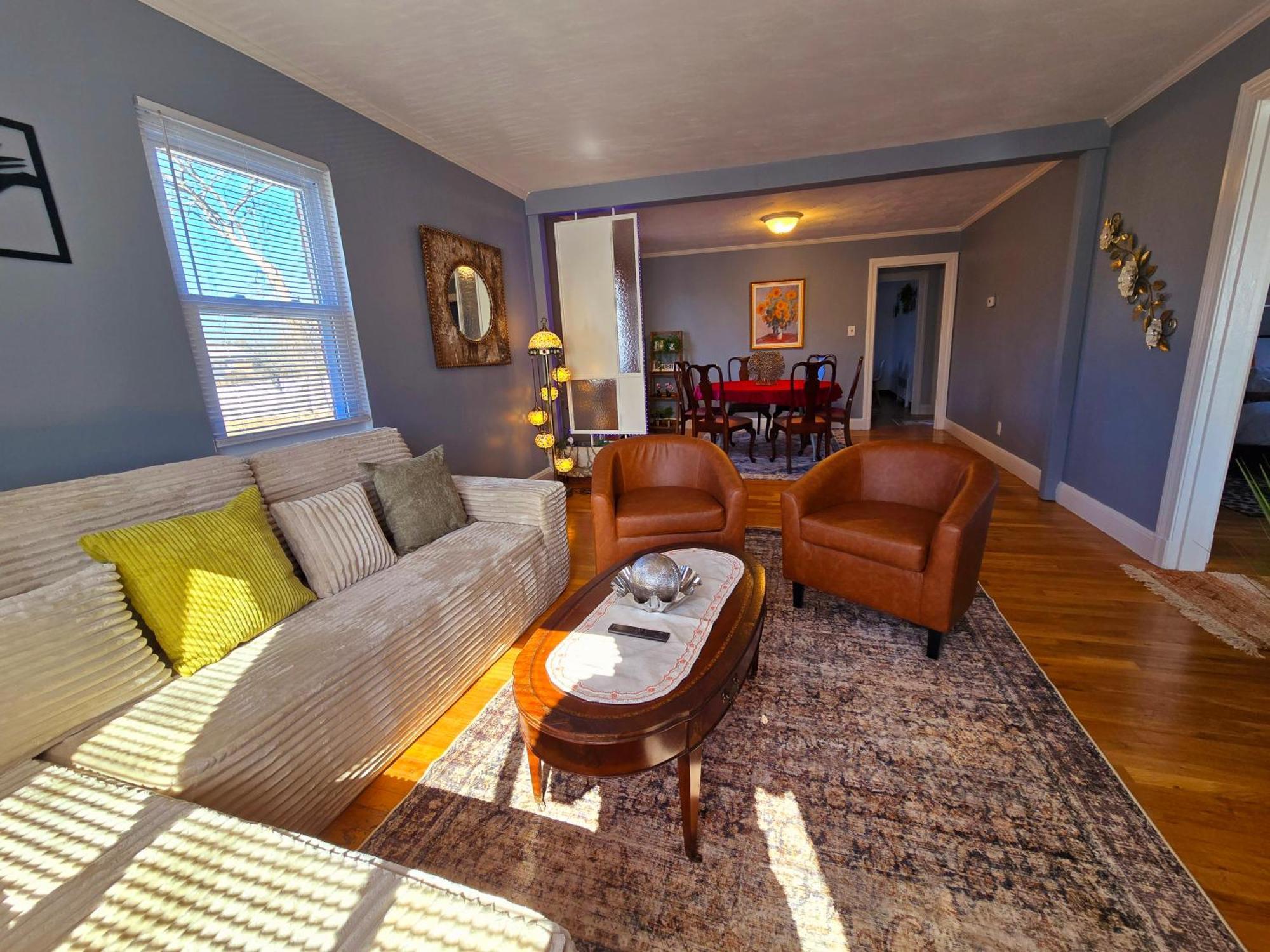 Under The Sunlight Apartment