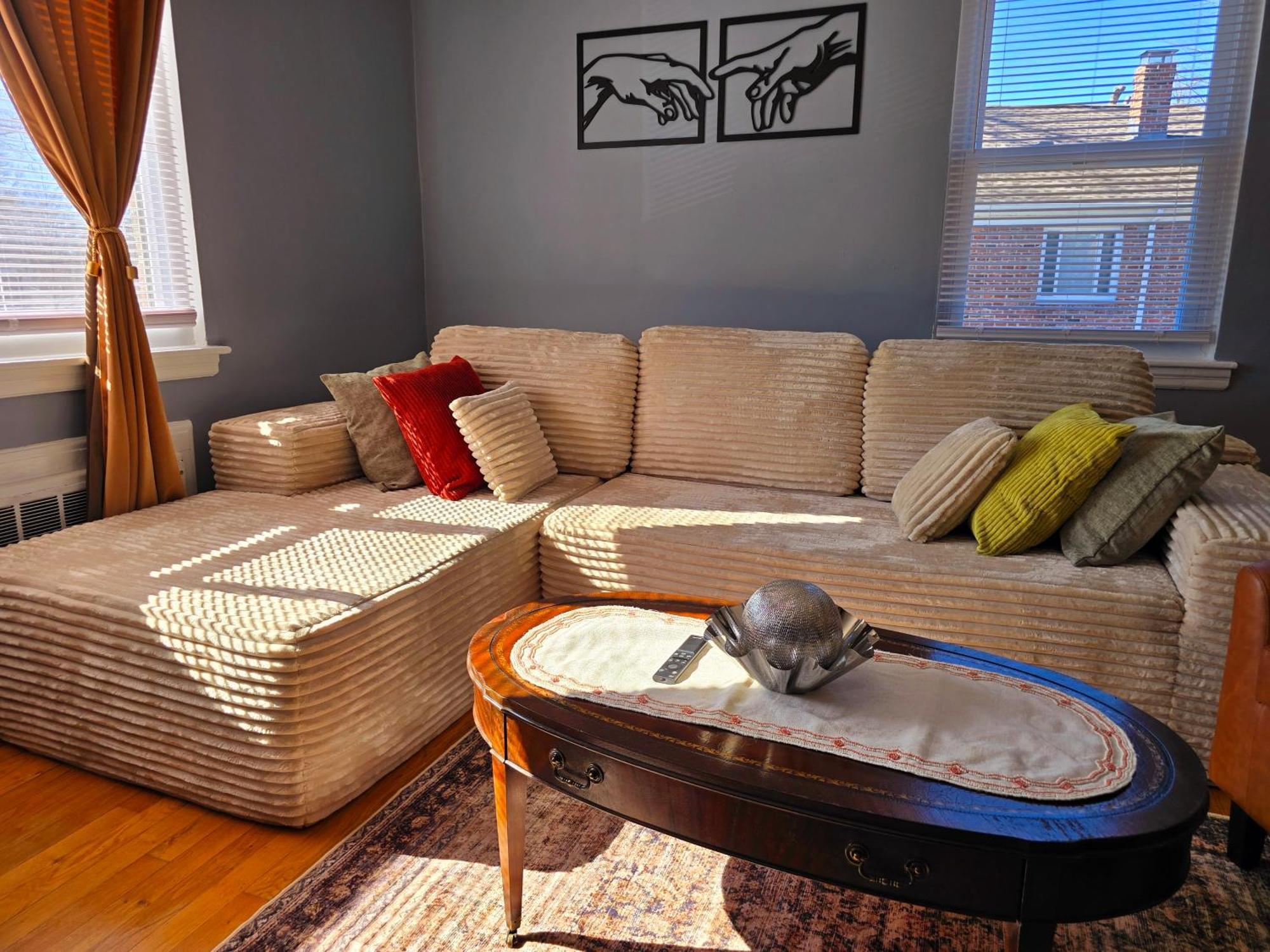 Under The Sunlight Apartment *